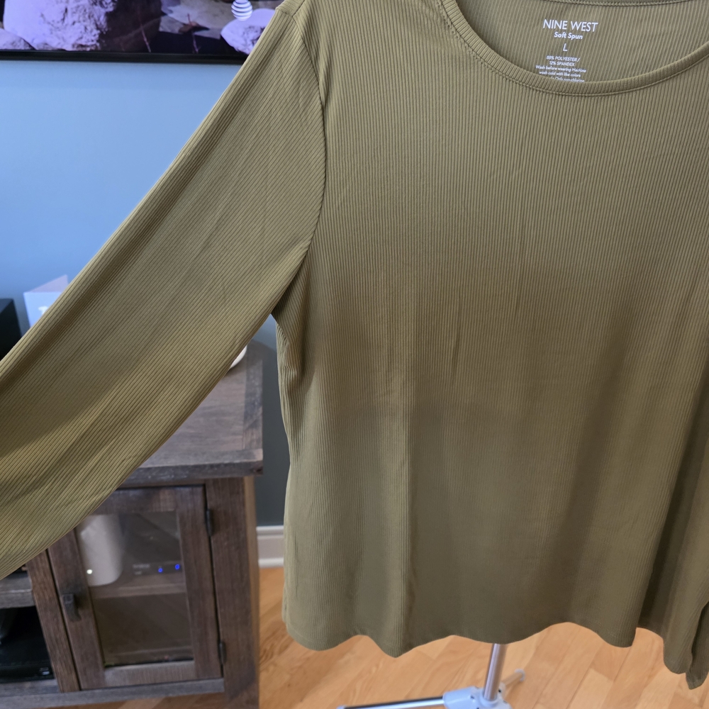 Nine West Olive Green Long Sleeve Top - Picture 2 of 5